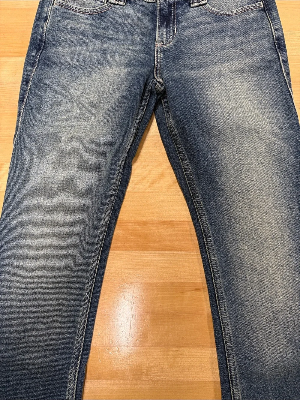 Hollister Women’s Medium Blue Low-Rise Bootcut Jeans